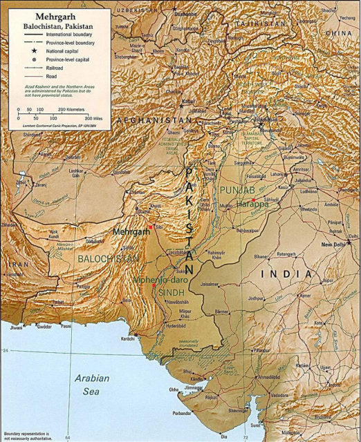 Map of Pakistan showing Mehrgarh in relation to the cities of Quetta, Kalat, and Sibi and the Kachi Plain of Balochistan.