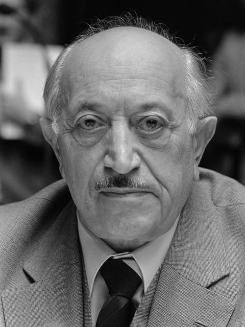 Dr. Simon Wiesenthal at the Centre for Information and Documentation Israel (CIDI) symposium “Zionism as a response”, at the Hilton Hotel in Amsterdam, October 18, 1982 Photo Credit