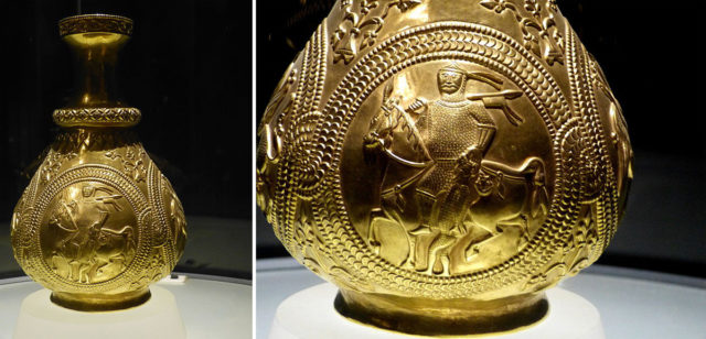 Golden medallion jug ( 8th century AD ) Photo Credit1 Photo Credit2
