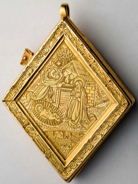 The back side of the Middleham Jewel showing the nativity of Jesus Photo Credit
