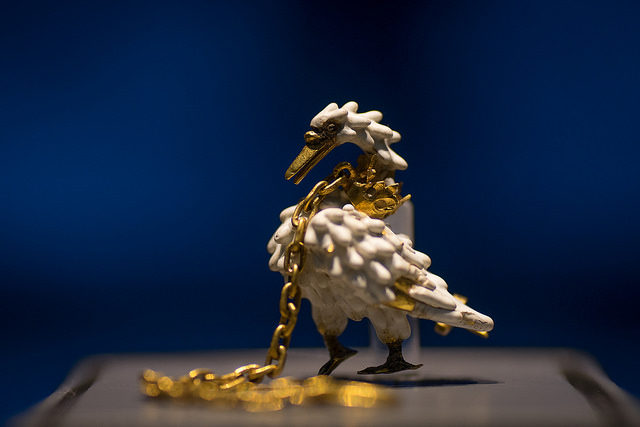 The swan is 3.2 cm high and 2.5 cm wide. Photo Credit
