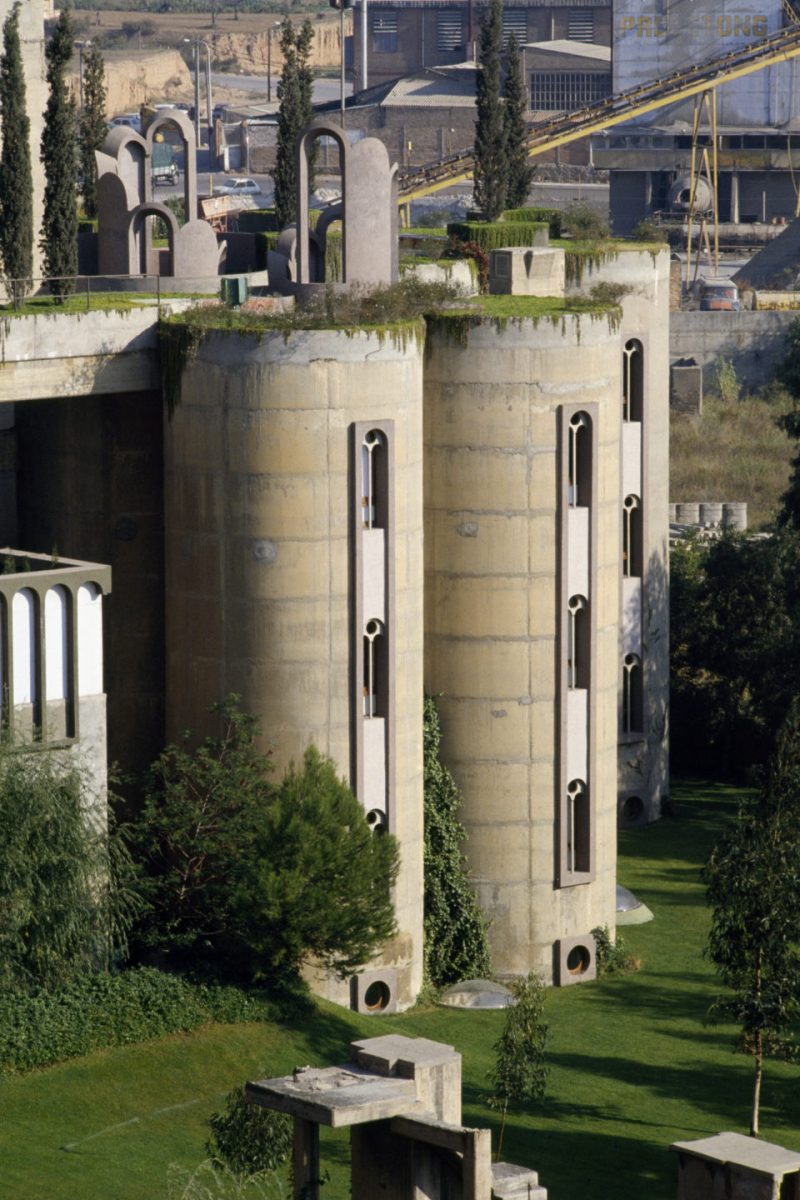 The silos were full of cement, and it was impossible to penetrate the spaces which were entirely saturated with dust  Photo Credit