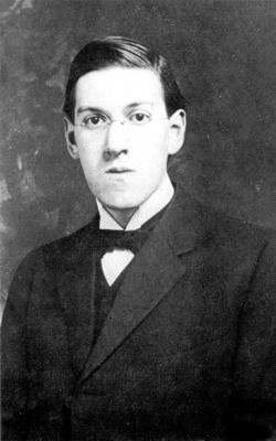 Lovecraft in 1915.
