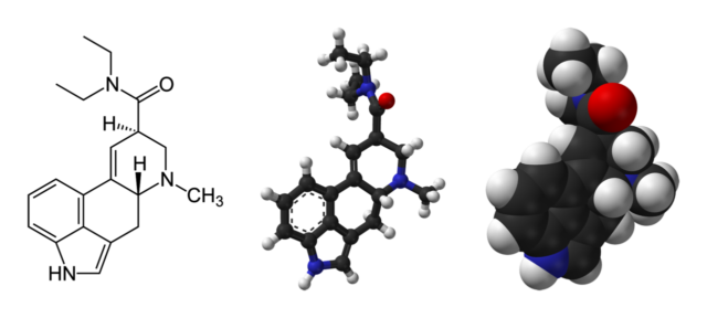 2D structural formula and 3D models of LSD