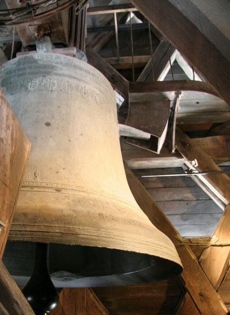 Bell (“Bourdon”) from Notre-Dame de Paris, in the South tower. Photo Credit