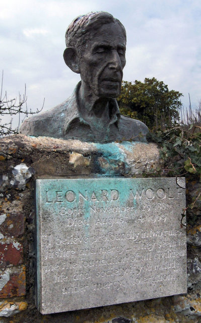Bust of Leonard Woolf. Photo Credit