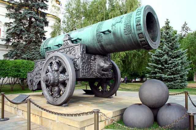 The decorative cannonballs and the carriage were cast at the same time at the Berdt’s Factory in St Petersburg. Photo Credit