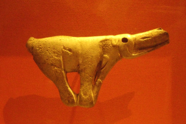 Mammoth Spear thrower found with Swimming Reindeer sculpture, Late Magdalenian, about 12,500 years old   Author Sara Branch CC BY 2.0