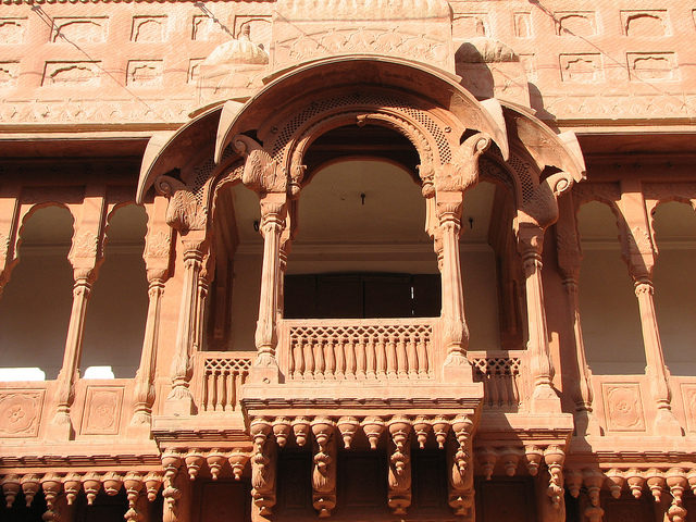 The fort depicts the grand living style of the Maharajas. Photo Credit