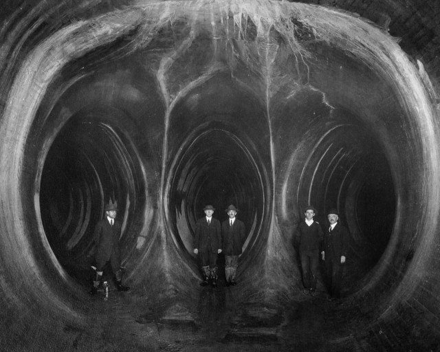 A fork in the Yonkers pressure tunnel. Nov. 21, 1913 Author New York Public Library