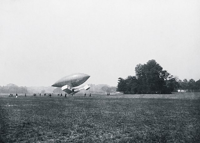 Alberto Santos-Dumont testing his model No.14  in the field of Bagatelle (Paris, France) in July 1906