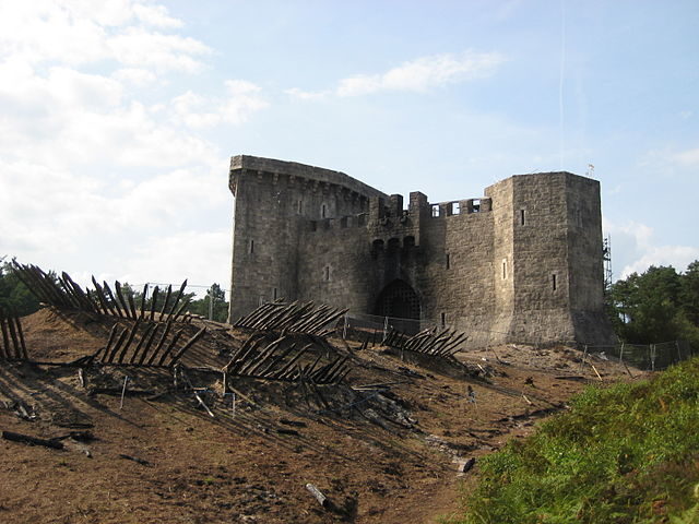 The picture shows the castle built in the Bourne Wood for the filming of “Robin Hood” (2010).