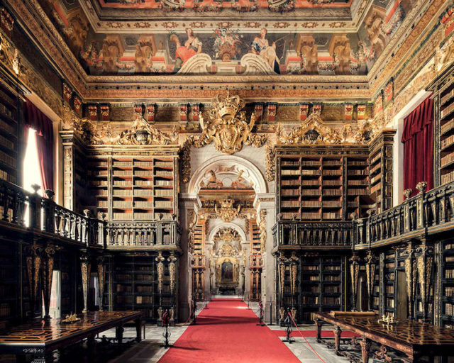 Biblioteca Joanina, Coimbra, 1728Photo Credit: THIBAUD POIRIER