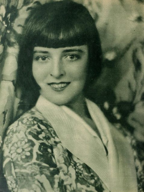 Promotional portrait of Moore at the height of her fame, c. 1927, showing the haircut that she made famous, and which she supposedly kept until the day she died