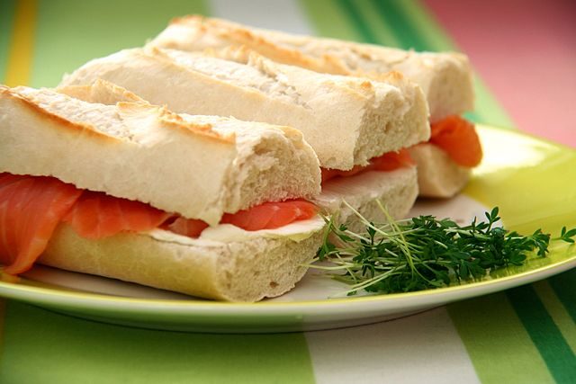 Salmon Cream Cheese Sandwiches. Author Katrin Morenz from Aachen, Deutschland – CC BY-SA 2.0