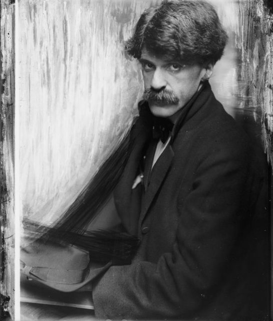 Käsebier’s portrait of Alfred Stieglitz, 1902.