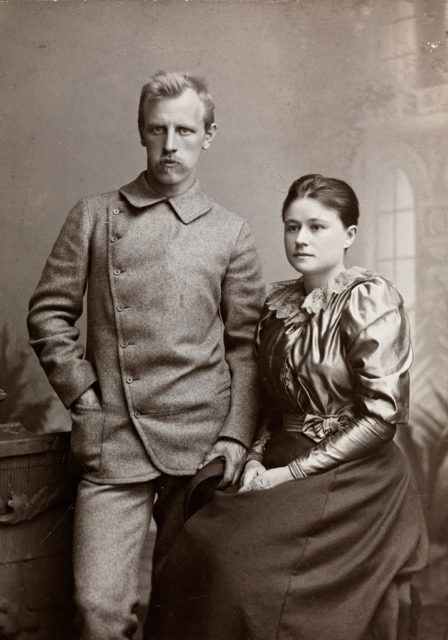 Fridtjof Nansen and Eva Nansen in autumn 1889. Author: Christian Gibbson, National Library of Norway. CC BY 2.0
