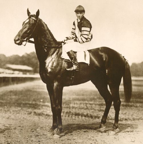 Man o’War’s last race photo of 1920.