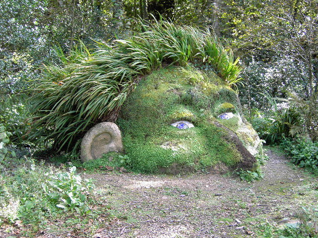 Lost Garden of Heligan, “Giant’s Head” Author: Lee Jones CC BY-SA 2.0