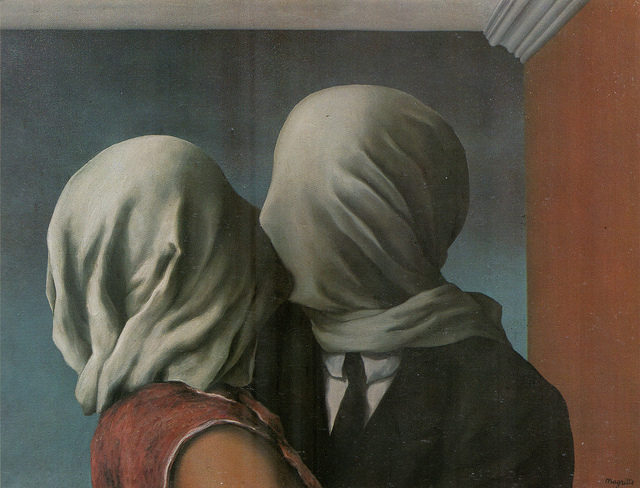 René Magritte, Les amants (The lovers), 1928. Author: cea+ CC BY-SA 2.0