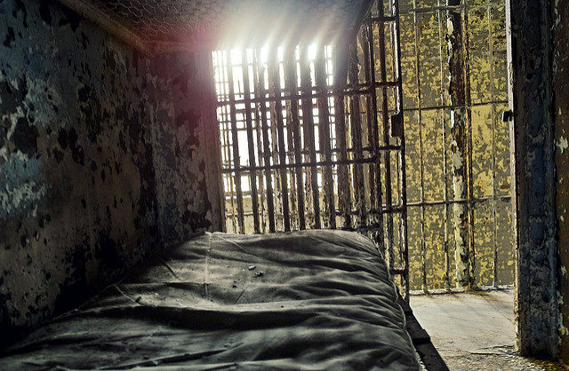 Cell 3, third floor of the east wing. Cells are 6′ x 9′ and held two inmates each or more at the same time. Author Tom Hart, CC BY 2.0
