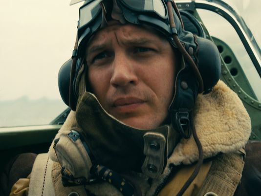 Tom Hardy stars as the pilot of a Royal Air Force Spitfire in ‘Dunkirk.’ Photo :Warner Bros