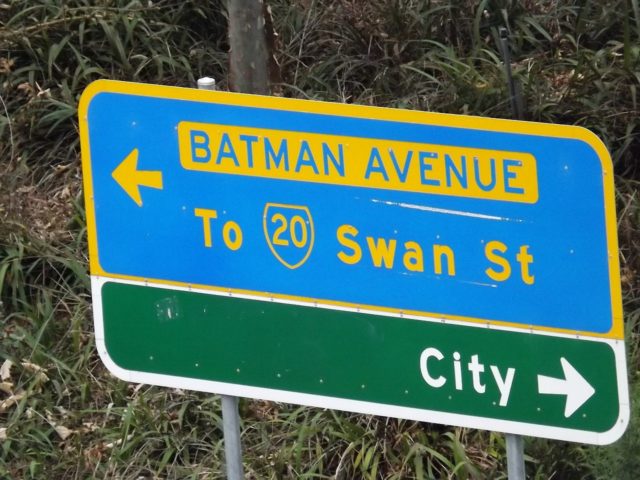 A roadsign for Batman Avenue in Melbourne. Author: SuperJew CC BY-SA 4.0