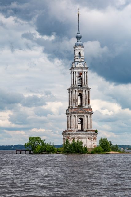 The flooded belfry was built in the russian city of Kalyazin in 1800.