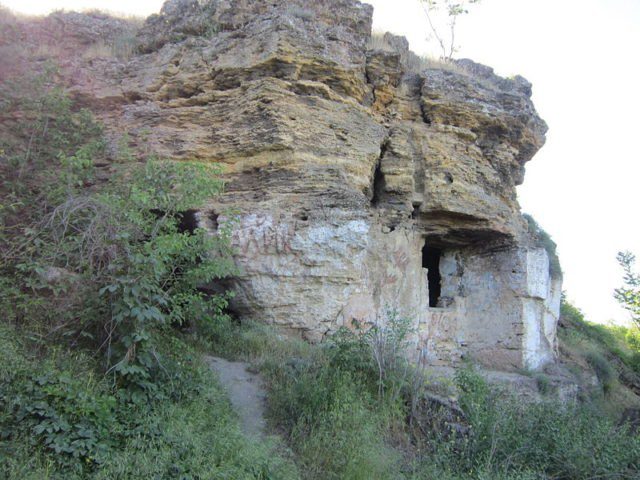 An entrance to the mines. Author: Дмитрий Жданов CC BY-SA 4.0