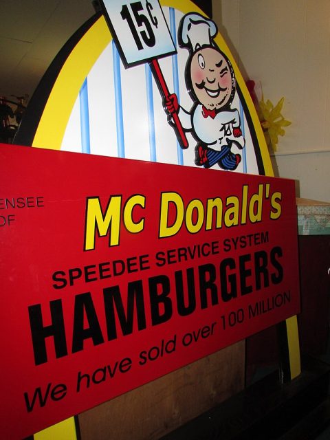 McDonald’s Sign circa 1955 Chris Light CC BY-SA 4.0