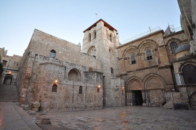The Church of the Holy Sepulchre, also called the Basilica of the Holy Sepulchre, or the Church of the Resurrection by Eastern Christians, is a church within the Christian Quarter of the walled Old City of Jerusalem. It is a few steps away from the Muristan. Author: Jorge Láscar, CC-BY 2.0