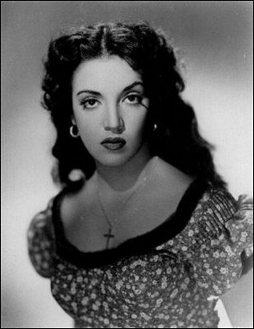 Katy Jurado in a promotional picture of the film “San Antone”