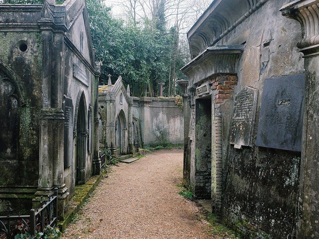 There are many other prominent figures, Victorian and otherwise, buried at Highgate Cemetery. Author Scott Wylie, CC BY 2.0