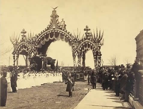 May 1, 1865 Lincoln’s funeral procession passing under an ornamental arch at Grant Park and 12th Street in Chicago, Illinois.