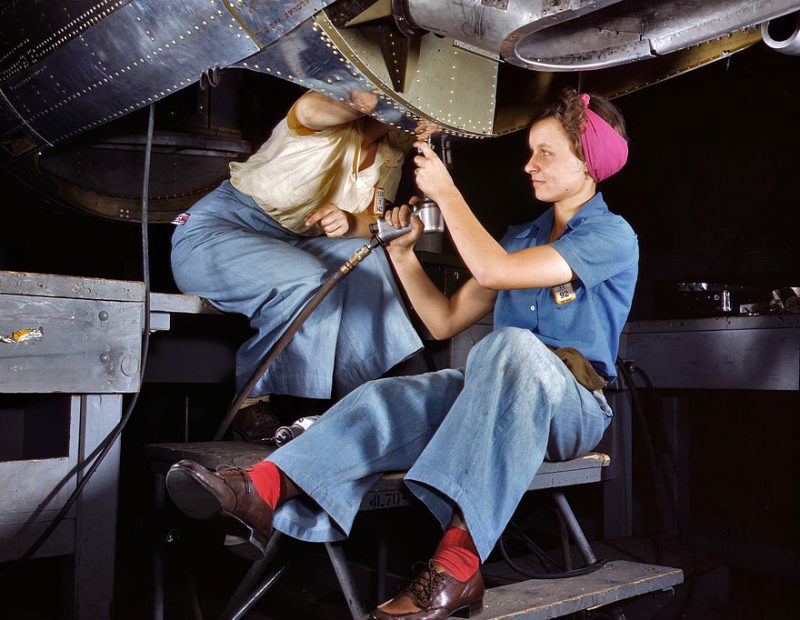 Women of WWII: Fascinating color photos show the hard skilled labor of