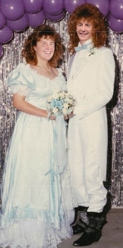 Weird and Funny 70s and 80s prom photos