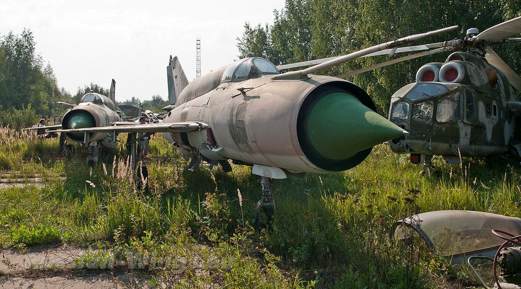 mig-29-graveyard-dolgoye-ledovo-moscow-7-1024x569.jpg