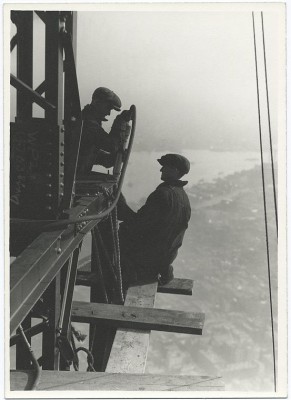 vintage-empire-state-building-construction-photos-by-lewis-wickes-hine-1931-1