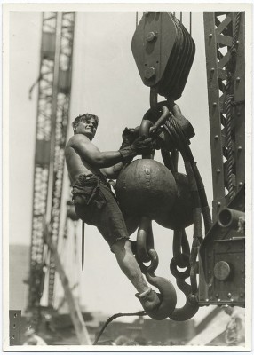 vintage-empire-state-building-construction-photos-by-lewis-wickes-hine-1931-7