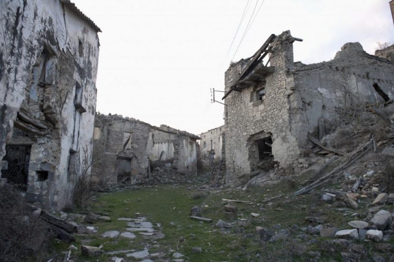 253019-travel-to-esco-ruins-the-abandoned-village-in-spai
