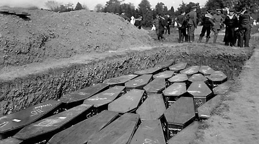Lusitania mass grave in Kinsale. Photo: A.H. Poole Lusitania Collection, National Library of Ireland.