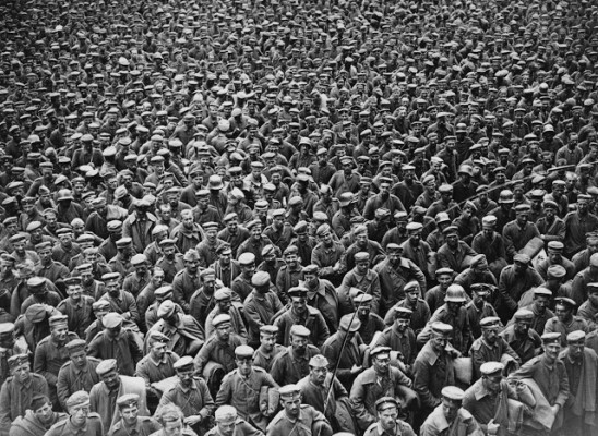 Massed German prisoners in France, probably taken after the Allied advance of August 1918. (National Library of Scotland)