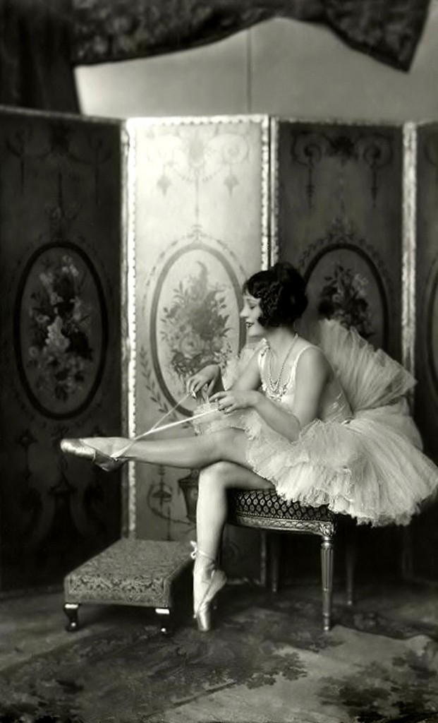 Ziegfeld Model - Non-Risque - by Alfred Cheney Johnston. Restored by Nick and jane. Enjoy!