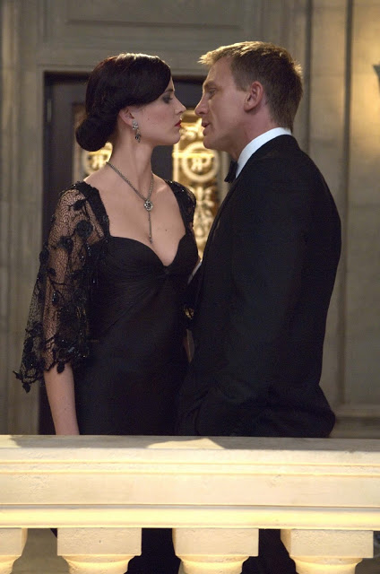 Eva Green as Vesper Lynd and Daniel Craig as James Bond in Casino Royale in 2006