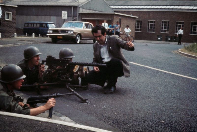 Stanley Kubrick directs gunmen during the scene in which US forces lay siege to their own airforce base.