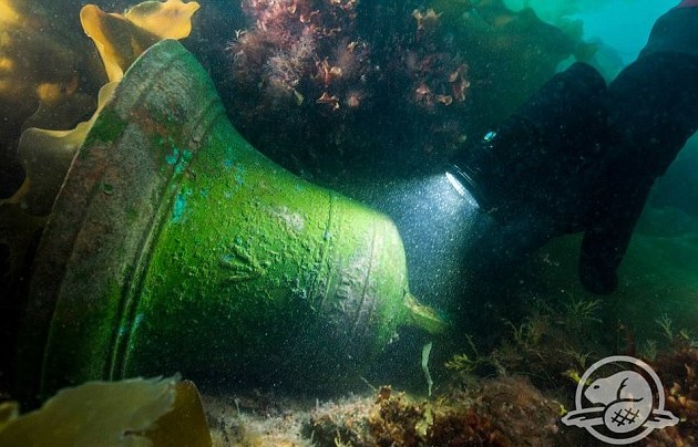 This bronze bell was recovered by Canadian divers in September 2014 from the wreck of the HMS Erebus,  