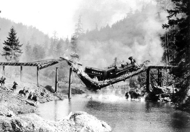 Vintage Photos of Terrible Steam-Train Accidents (12)