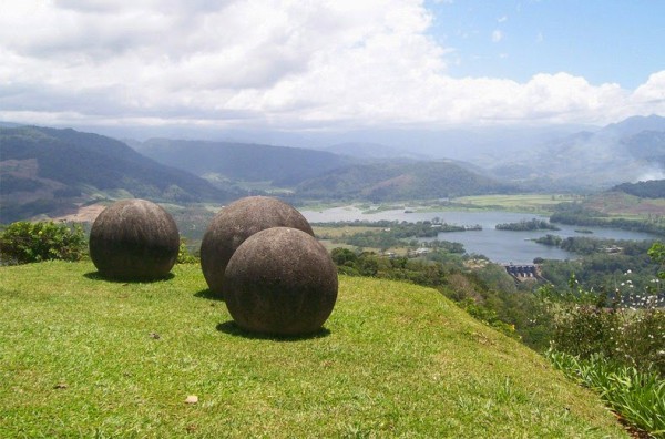 costa-rica-stone-spheres-2[10]