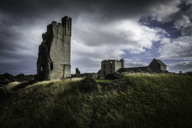 Helmsley Castle. Wikipedia