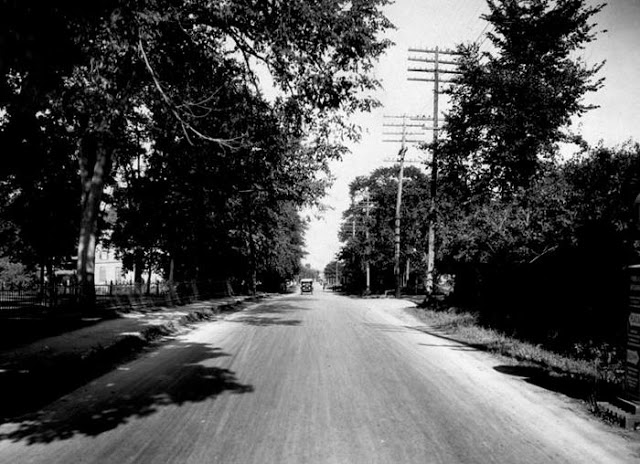 RIchmond Rd. near Ottawa, 1902